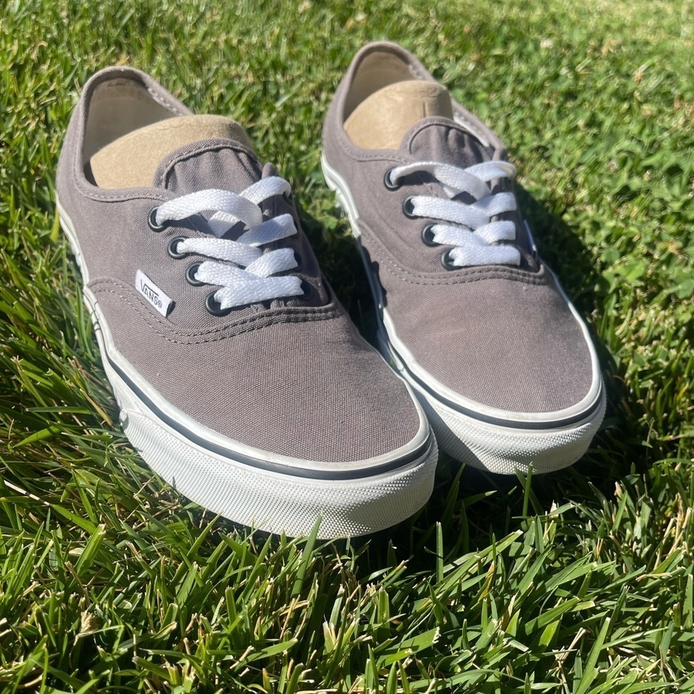 Vans / Classic Canvas / Pewter Black / Skate Lace Up Unisex / M 6 / W 7.5